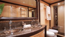 Mangusta Illusion 92 - Bathroom Closeup